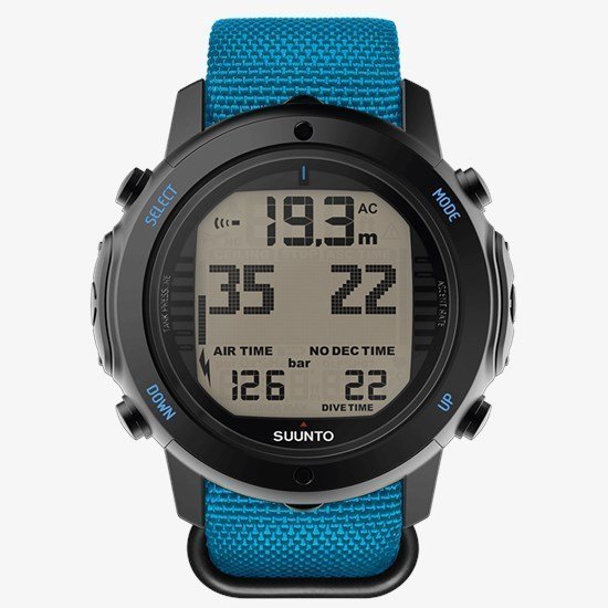 ss022910000_suunto_d6i-novo_zulu_instructor-blue_front_dive-time_metric-01