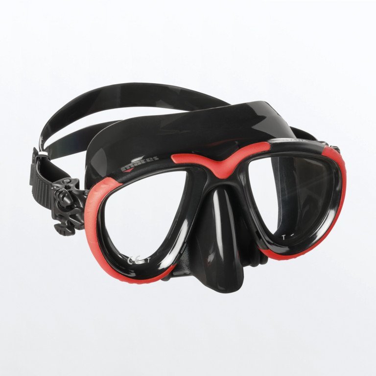 tana-red-black-black